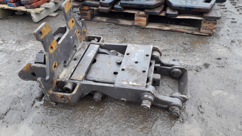 MASSEY FERGUSON pickup hitch to suit (6190)