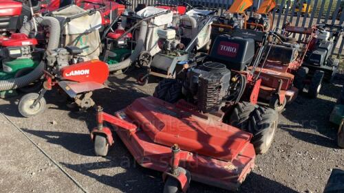 TORO MID SIZE 48RD petrol zero turn mower (s/n 312000130)