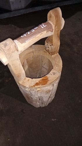 Wishing well bucket