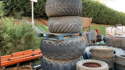 4 x NEW HOLLAND turf tyres & rims