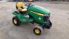 3012 JOHN DEERE X300 petrol lawn tractor - 4