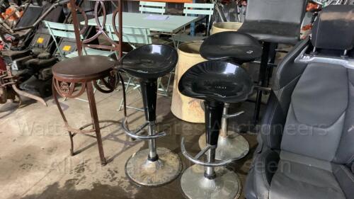 3 x bar stools