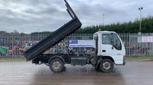 2003 ISUZU NKR 77 TURBO ELECTRIC DI 5-speed manual diesel tipper (NX03 FJF)(V5 in office) (All hour and odometer readings are unverified and unwarranted)