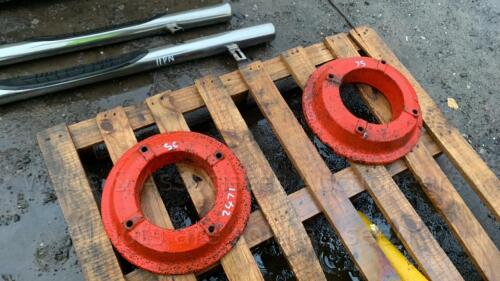 2 x MASSEY FERGUSON tractor wheel weights (to suit 35/135)