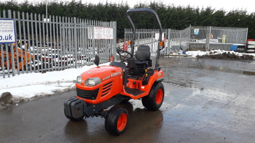 2013 KUBOTA BX2350 4wd tractor, hydrostatic drive, turf tyres, front weights, 3 point links, pto, 3 x spool valves S/n:70887