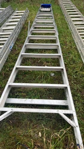 Aluminium 11 rung step ladder