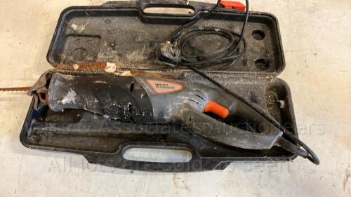 240v reciprocating saw c/w case