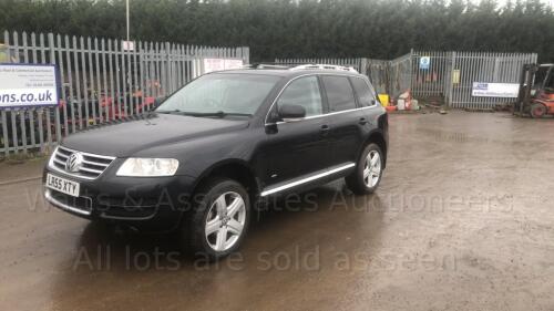 2005 VOLKSWAGEN TOUAREG SE SPORT 2.5tdi 6-speed automatic diesel car (LR55 XTY) with full leather interior (MoT 17th March 2023)(V5, MoT, other history & booklets in office)(All hour and odometer readings are unverified and unwarranted)