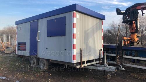 KUPA fast tow 8 man welfare unit c/w generator