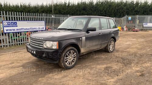 2009 LAND ROVER RANGE ROVER 6-speed automatic diesel (DU09 HMC) with full leather (MoT 14th February 2023)(Private plate removed)(All hour and odometer readings are unverified and unwarranted)