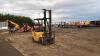 CATERPILLAR GP15 1.5t gas forklift (s/n 3AN10898) with duplex mast & side-shift - 6