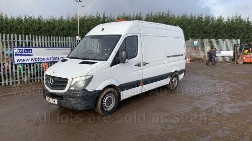 2015 MERCEDES-BENZ SPRINTER 316 cdi 6-speed manual van (CN15 LYK)(MoT 28th April 2023)(V5 in office)