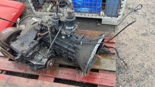 LAND ROVER DEFENDER gearbox