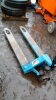 2t hydraulic pallet truck - 2