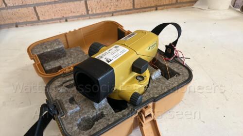 TOPCON RT-B auto level c/w case