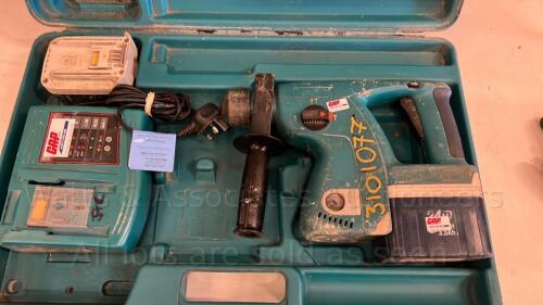 MAKITA BHR200 24v rotary hammer drill c/w case