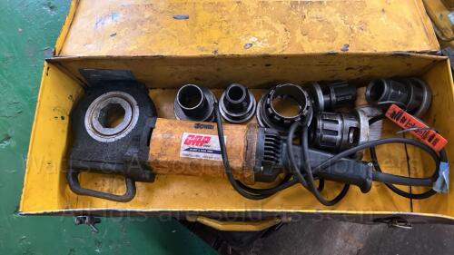 REMS 110v pipe threader c/w case