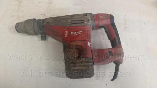 MILWAUKEE 110v breaker