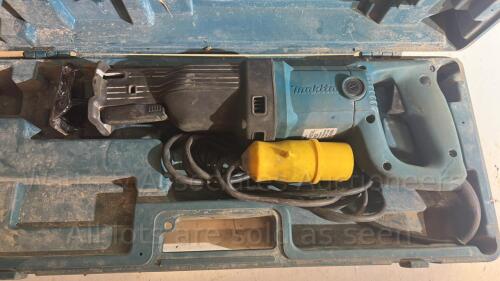 MAKITA 110v reciprocating saw c/w case