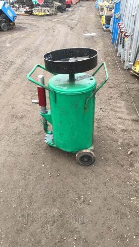 Waste oil barrel