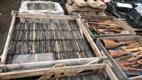 Approximately 524 natural blue slates (8'' x 10'')