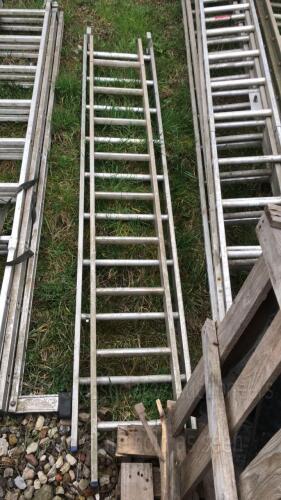 2 x aluminium ladder sections