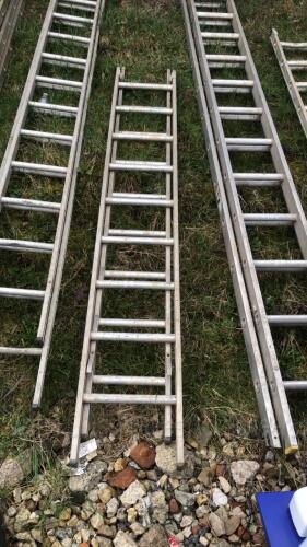 Aluminium double extendable ladder