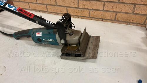 MAKITA 110 tile lifter