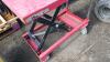 2 x manual lifting work tables - 4