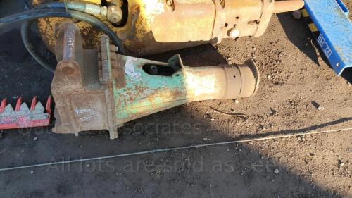 Hydraulic machine breaker (40mm pins) c/w TAKEUCHI hitch