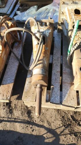 BOBCAT 3t breaker c/w lines (35mm pins)