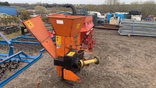 BEARCAT PTO driven chipper/shredder c/w PTO shaft (s/n 31782)