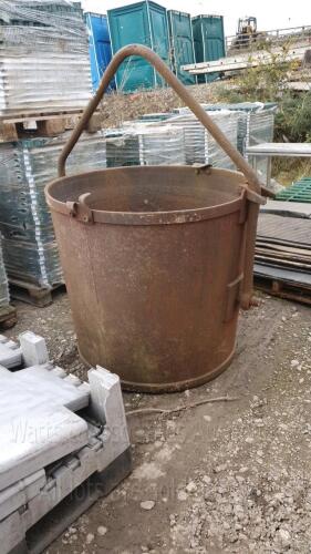 Large metal rubble bucket to suit crane