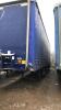 FREUHAUF triaxle curtainsider artic trailer - 2