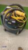 MAKITA 110v vacuum c/w pipe - 3