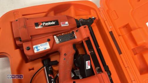 PASLODE IMPULSE 1/2'' stapler c/w case