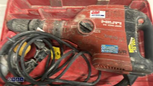 HILTI TE706 AVR 110v breaker c/w case