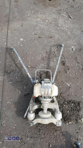 Petrol beam screed unit