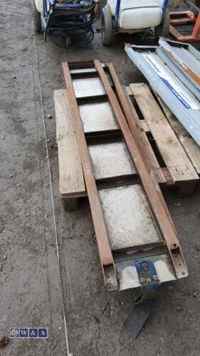 Pair of 7' loading ramps