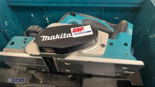 MAKITA DKP180 18v planer c/w case