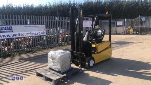 2012 YALE ERP18 1.8t battery counterbalance forklift truck (s/n G807B04380K) with duplex mast & side-shift