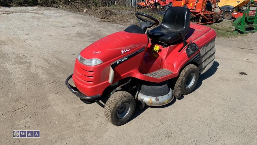 HONDA 2417 hydrostatic V-Twin petrol ride on mower c/w collection box ...