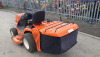 2006 KUBOTA GR2100-2 4wd diesel ride on mower c/w 48'' mower deck & collector (s/n 21286) - 4