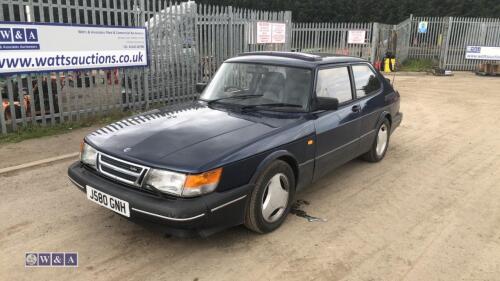 1991 SAAB 900 S AREO TURBO 3-door hatchback automatic car c/w full leather seats (J580 GNH)(MoT 12th January 2024)(V5, MoT & spare key in office)(CATEGORY N INSURANCE LOSS) (All hour and odometer readings are unverified and unwarranted)