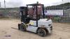 KOMATSU FD25 diesel forklift truck (s/n 34212) with triplex free-lift mast & side-shift - 3