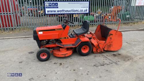 WESTWOOD T1200 petrol ride on mower c/w collector