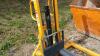 JUNGHEINRICH 1000kg manual high lift stacker truck - 5