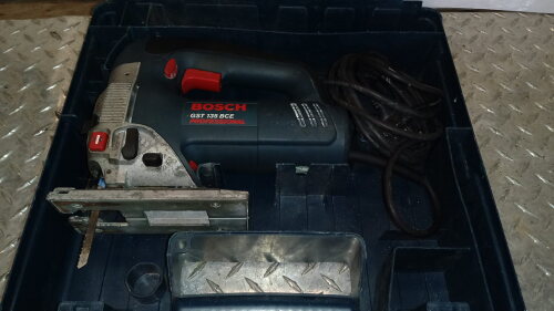 BOSCH GST 135BCE jigsaw c/w case