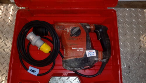 HILTI TE30 110v breaker/drill c/w case