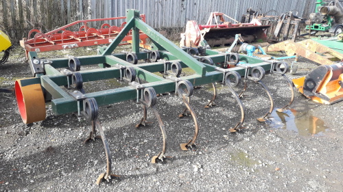 10' spring tine cultivator c/w depth wheels